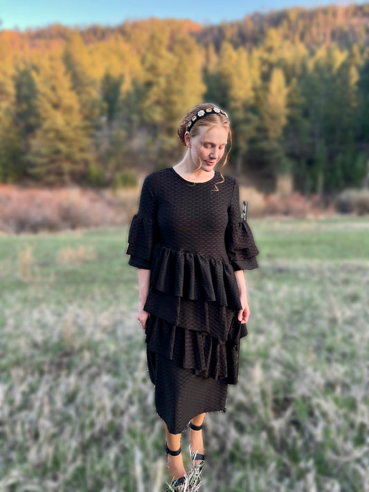 Elegant & effortless Honeycomb tiered dress