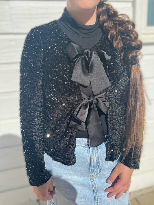 Our Velvet double bow shirt